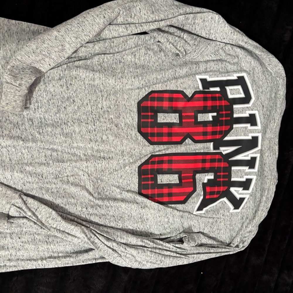 PINK Victoria's Secret Gray Long Sleeve Tee with Red Plaid 86